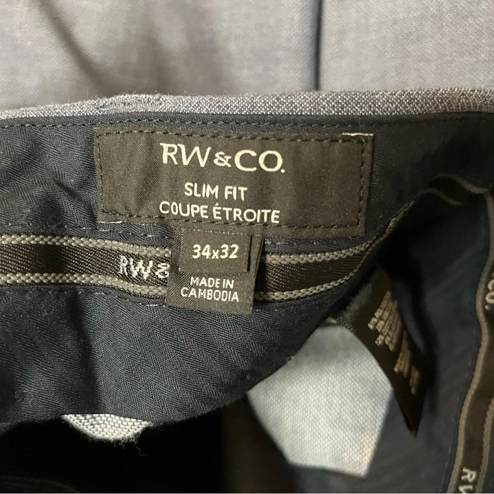RW&Co. Classic Men's Blue-Grey, Modern Two-Button Suit - Picture 4 of 4